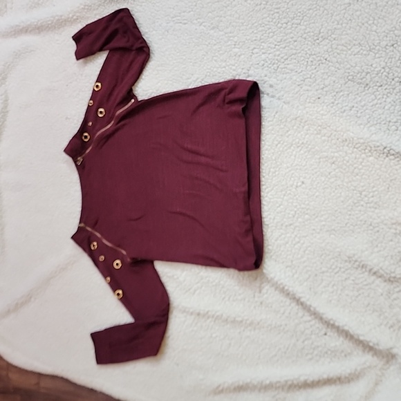 Sweater - Picture 1 of 1